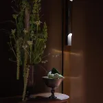Four - Boutique