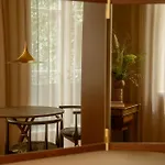 Four - Boutique