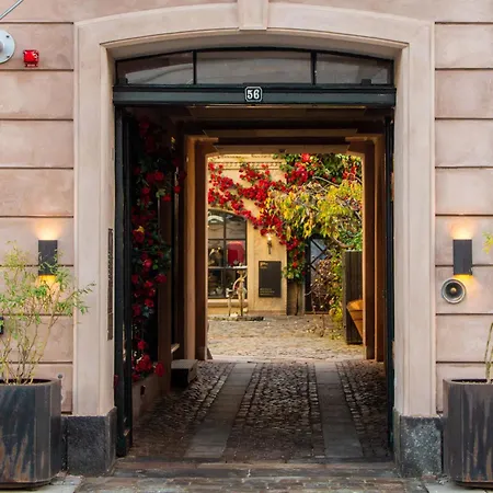 Four - Boutique Apartahotel 4*